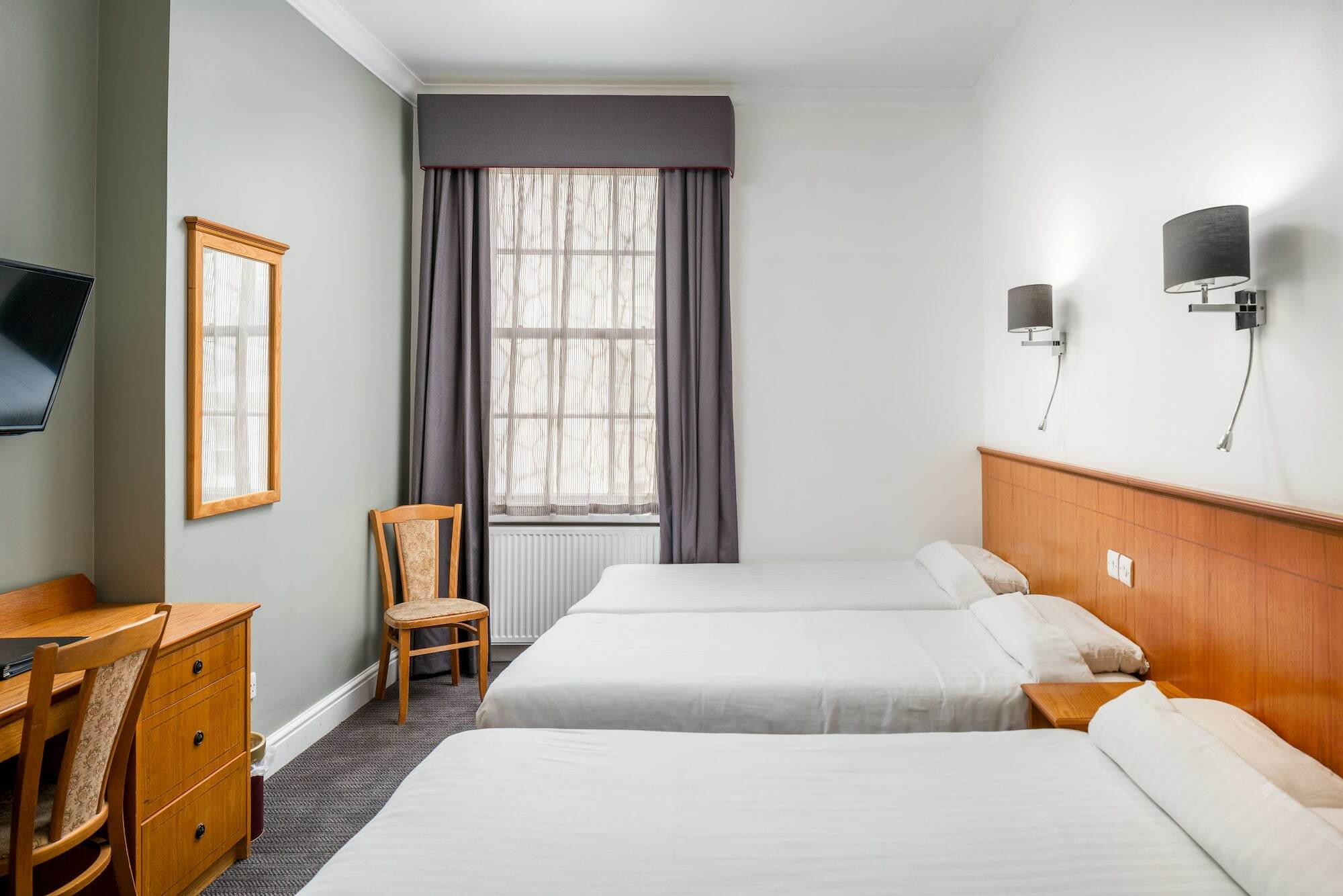 Hotel Oyo Townhouse New England, London Victoria Exterior foto